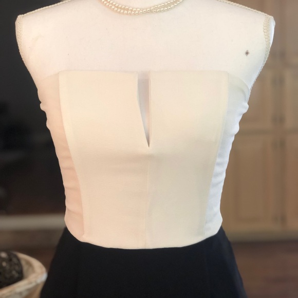 Solemio Jumpsuit - Picture 2 of 3